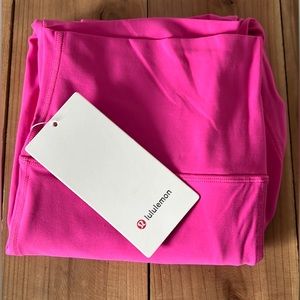 NWT, Lululemon Align HR Crop 23